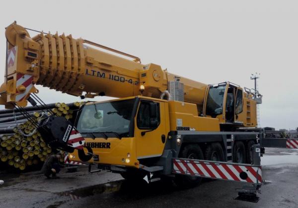 Аренда автокран,       100,        120,       160,       200,       220,     250 тонн,   Новый Уренгой